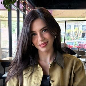 Meet your Posher, Daniella